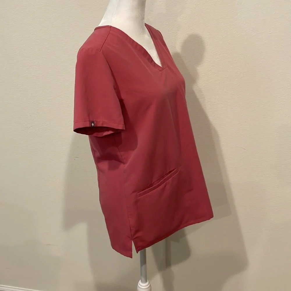 Figs Casma Three-Pocket Scrub Top - Picture 5 of 13